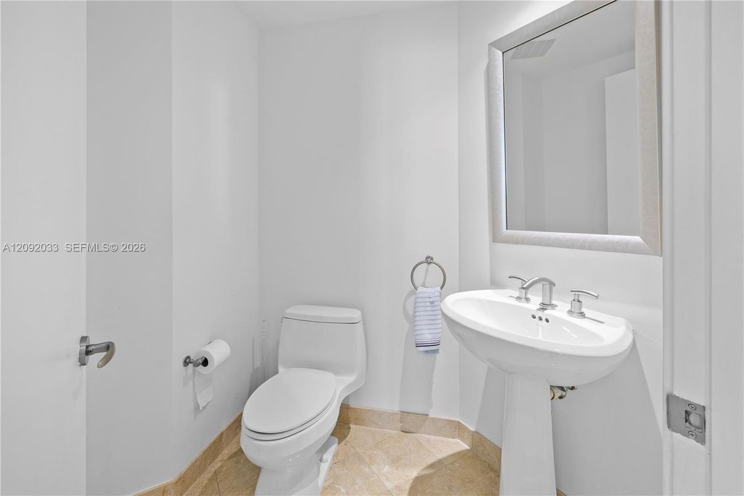 For Rent: $12,000 (2 beds, 2 baths, 1878 Square Feet)