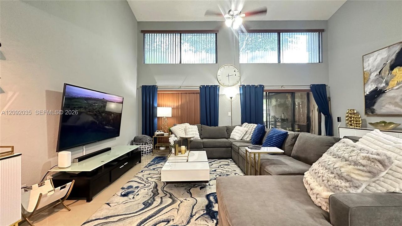For Sale: $444,900 (3 beds, 3 baths, 1868 Square Feet)