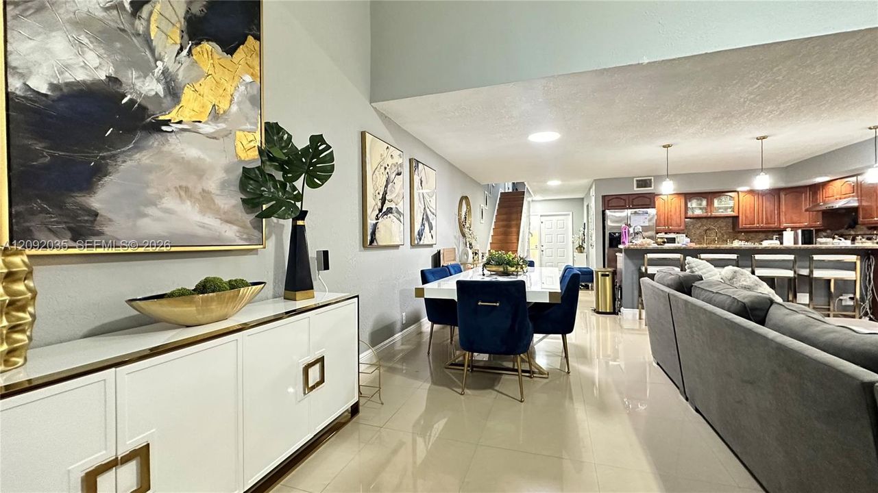 For Sale: $444,900 (3 beds, 3 baths, 1868 Square Feet)