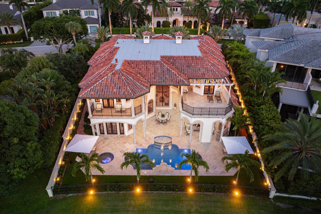 2055_Royal_Palm_Way_Dusk_19
