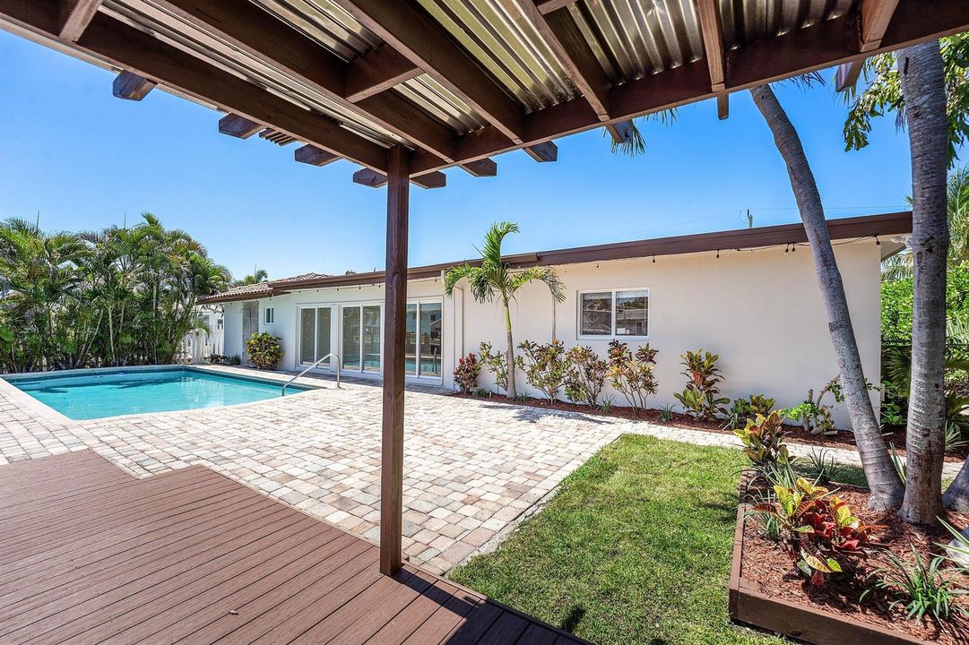 038-1525Southeast6thStreet-DeerfieldBeac