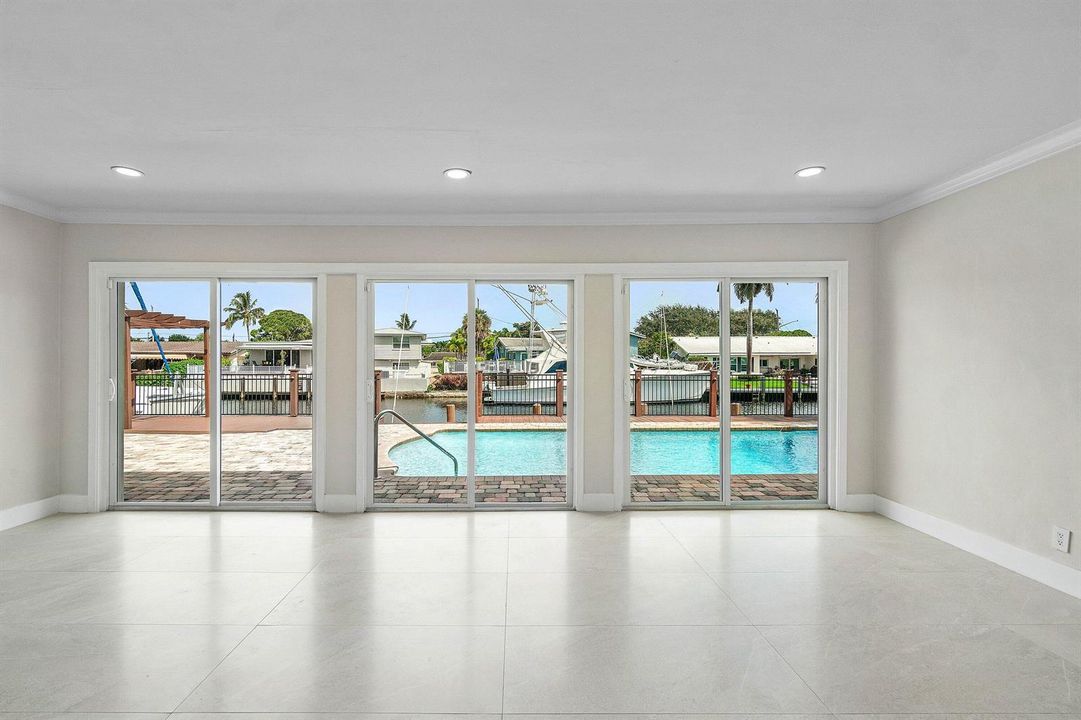 019-1525Southeast6thStreet-DeerfieldBeac
