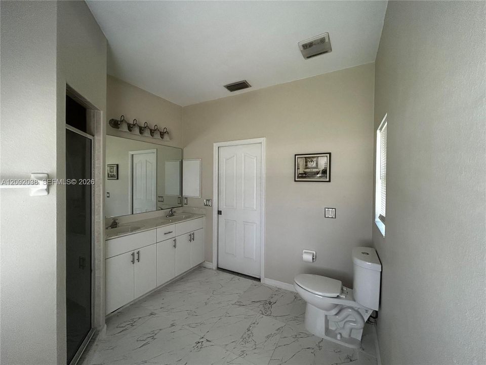 Main Bathroom