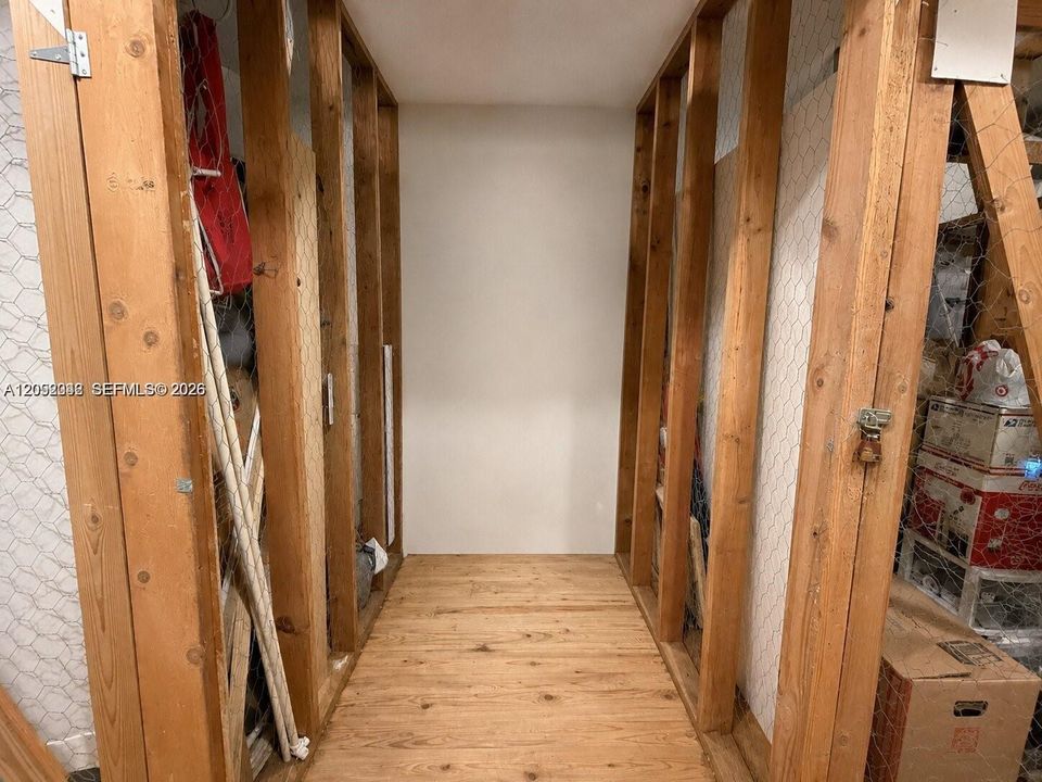 На продажу: $245,000 (1 спален, 1 ванн, 880 Квадратных фут)