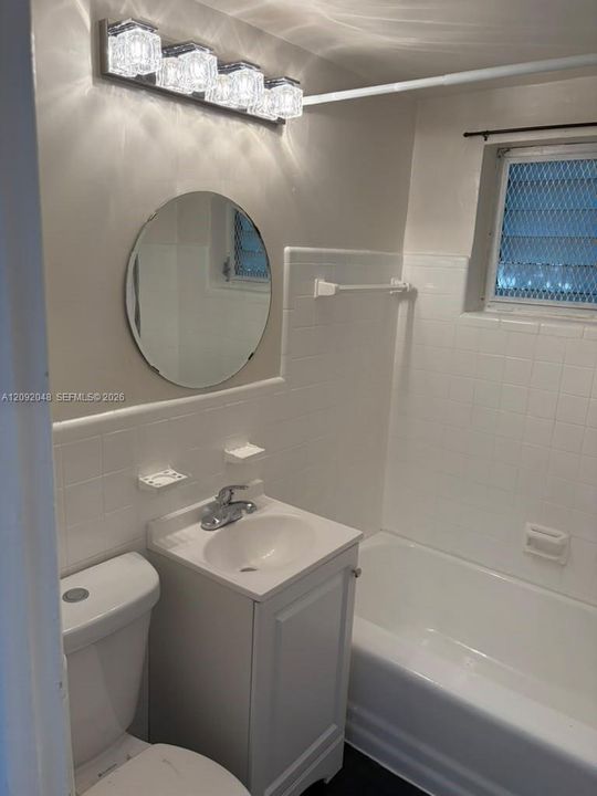 В аренду: $1,600 (0 спален, 1 ванн, 360 Квадратных фут)