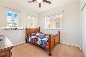 На продажу: $449,999 (4 спален, 2 ванн, 1814 Квадратных фут)