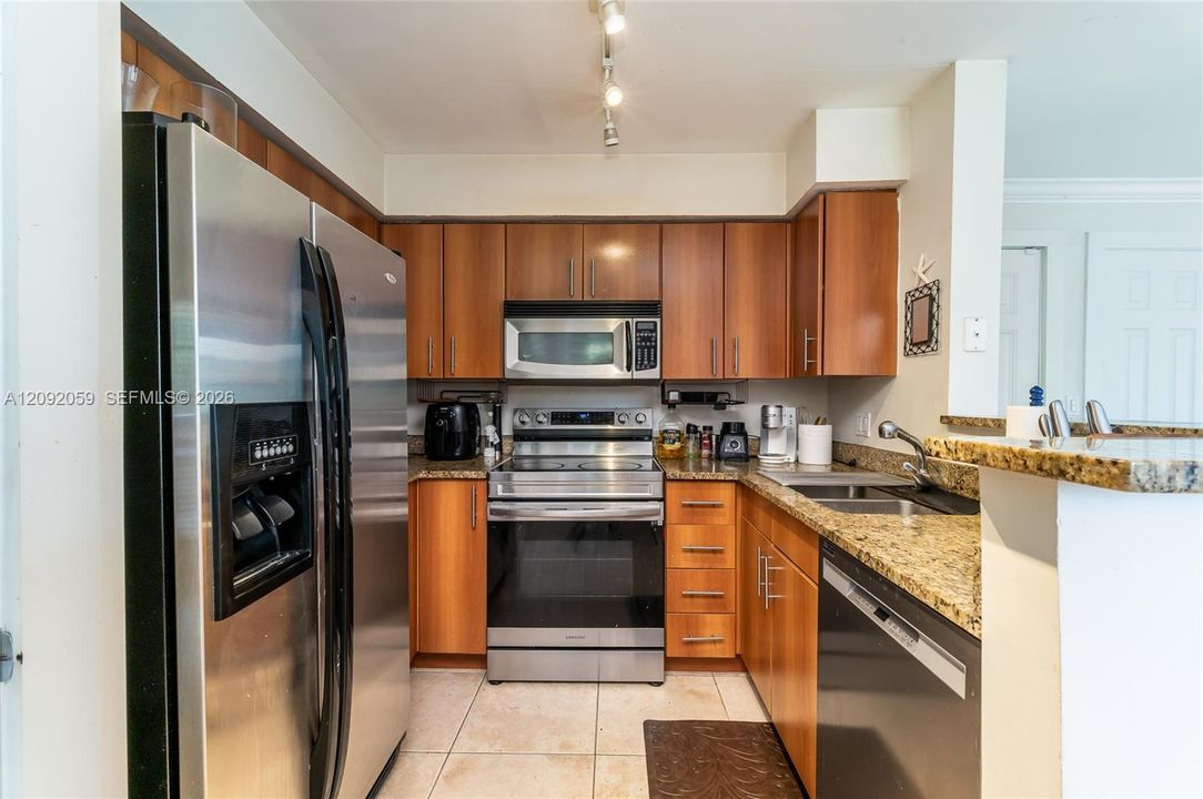 Kitchen with newer appliances