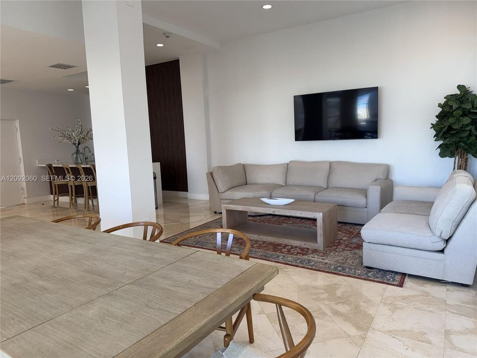 En Renta: $2,450 (1 camas, 1 baños, 790 Pies cuadrados)