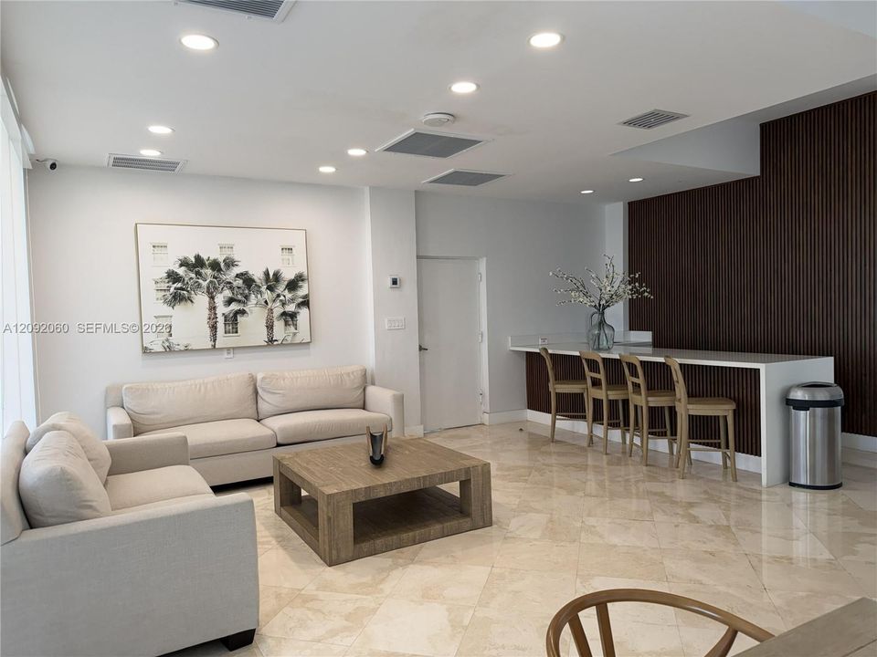 En Renta: $2,450 (1 camas, 1 baños, 790 Pies cuadrados)