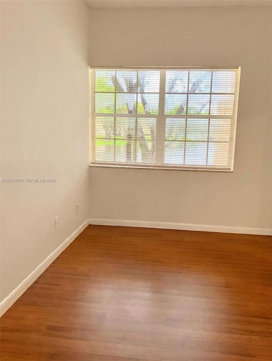 For Rent: $2,000 (2 beds, 2 baths, 807 Square Feet)
