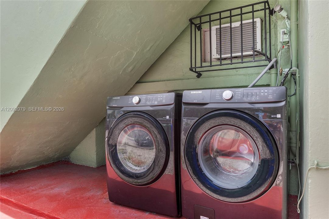 На продажу: $999,000 (0 спален, 0 ванн, 2140 Квадратных фут)
