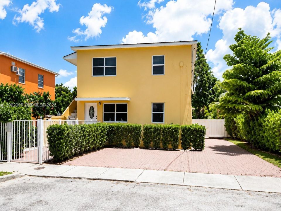 En Venta: $1,800,000 (0 camas, 0 baños, 2320 Pies cuadrados)