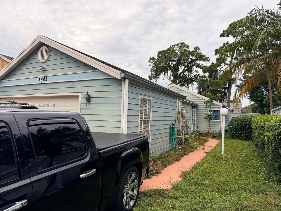En Venta: $398,000 (3 camas, 2 baños, 1253 Pies cuadrados)