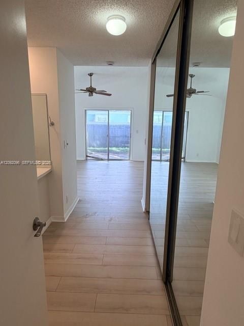 En Venta: $398,000 (3 camas, 2 baños, 1253 Pies cuadrados)