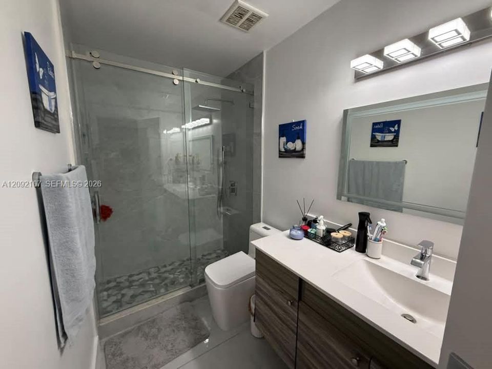 En Venta: $479,900 (2 camas, 1 baños, 1292 Pies cuadrados)