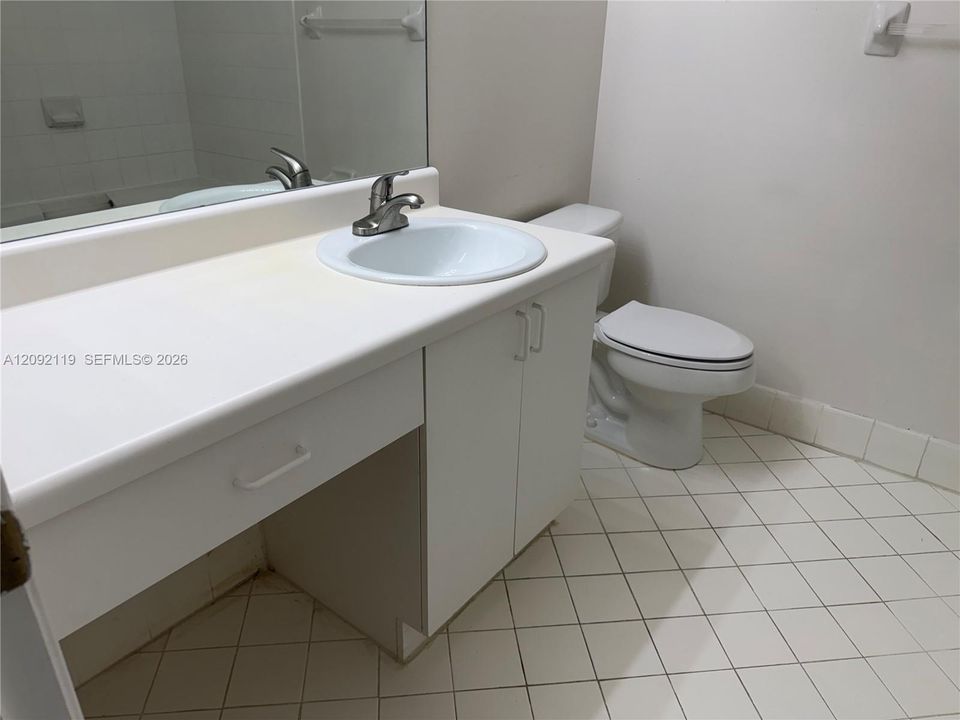 For Rent: $2,100 (2 beds, 2 baths, 1286 Square Feet)