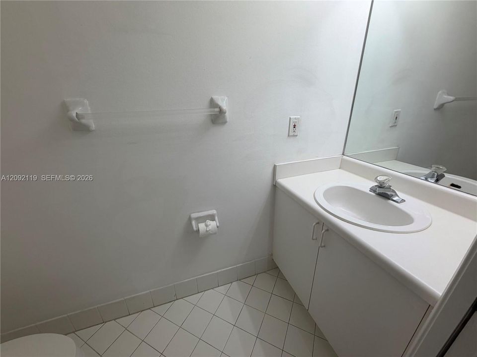 For Rent: $2,100 (2 beds, 2 baths, 1286 Square Feet)