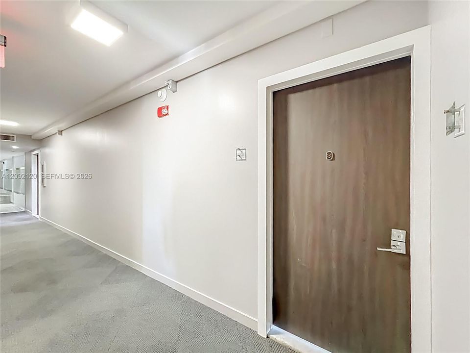 На продажу: $274,900 (2 спален, 2 ванн, 1157 Квадратных фут)