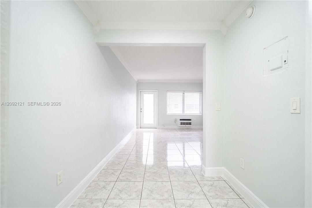 For Rent: $1,550 (0 beds, 1 baths, 450 Square Feet)