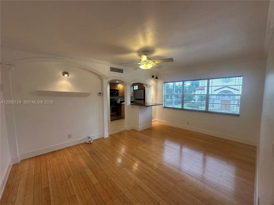 For Rent: $1,750 (1 beds, 1 baths, 505 Square Feet)