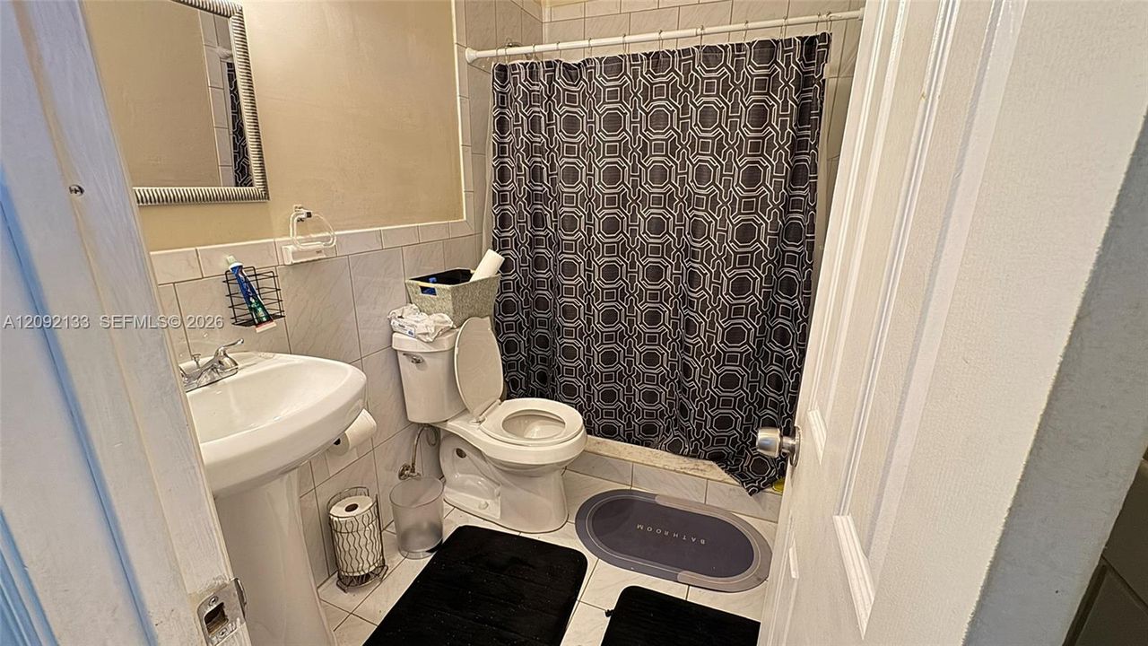 En Venta: $419,677 (3 camas, 2 baños, 1722 Pies cuadrados)