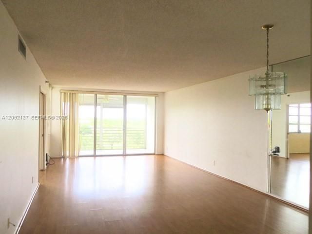 En Venta: $174,900 (2 camas, 2 baños, 1216 Pies cuadrados)