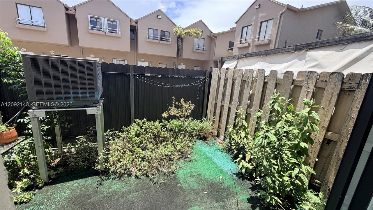 En Venta: $198,543 (2 camas, 1 baños, 884 Pies cuadrados)