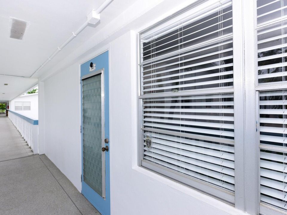 NewportI-141-17