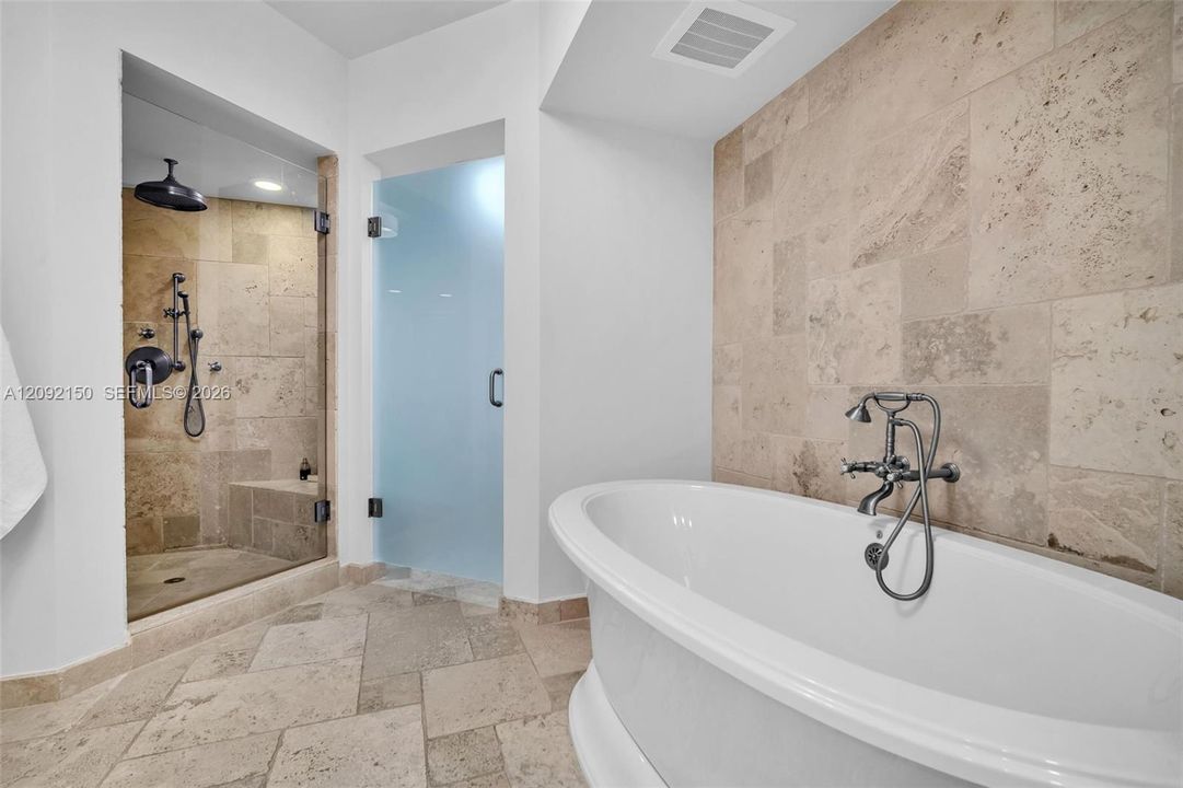 В аренду: $12,500 (3 спален, 3 ванн, 2726 Квадратных фут)