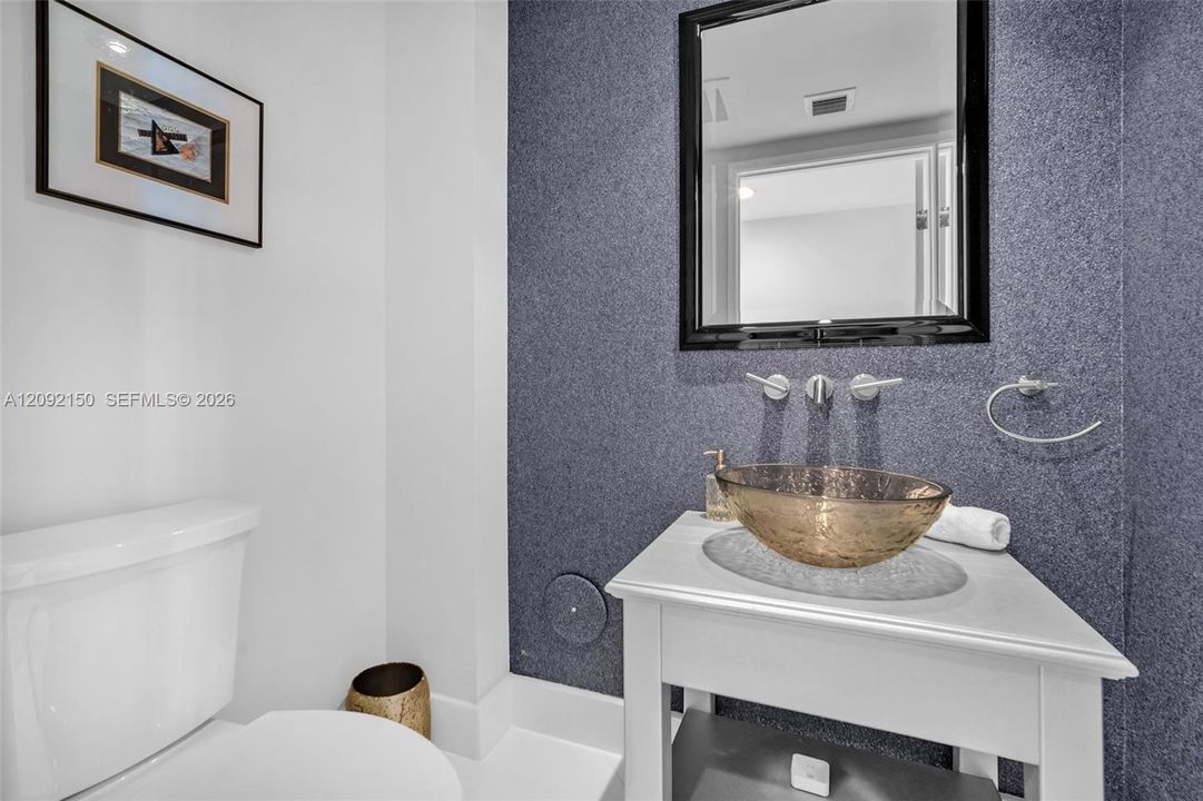 В аренду: $12,500 (3 спален, 3 ванн, 2726 Квадратных фут)