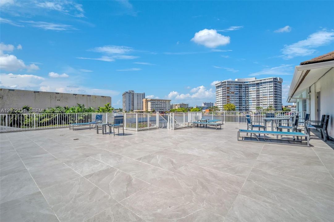 На продажу: $324,999 (1 спален, 1 ванн, 870 Квадратных фут)
