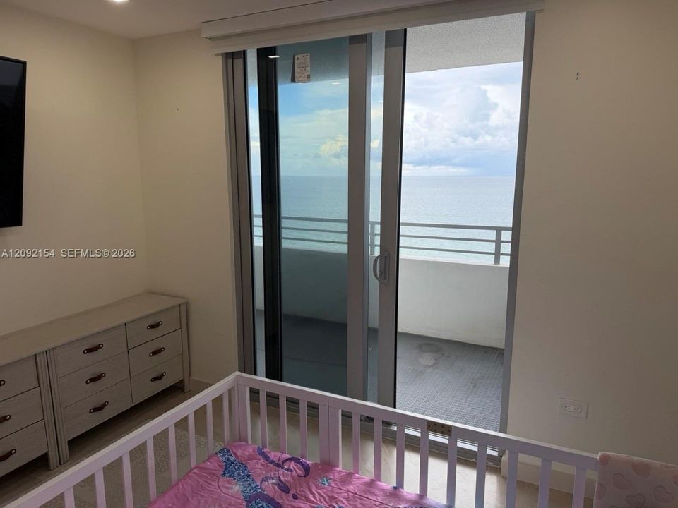 En Renta: $5,475 (2 camas, 2 baños, 1048 Pies cuadrados)