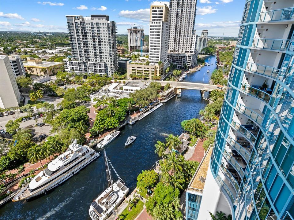 For Sale: $1,795,000 (2 beds, 2 baths, 2141 Square Feet)