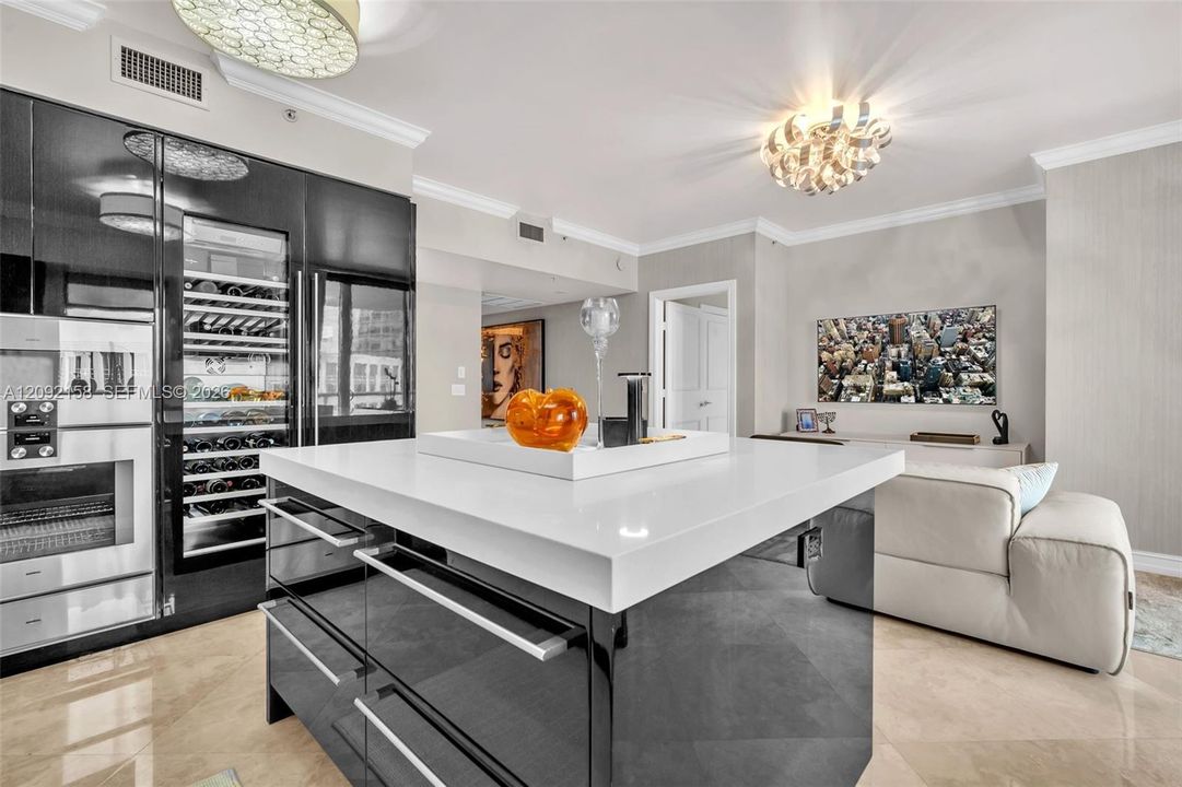 For Sale: $1,795,000 (2 beds, 2 baths, 2141 Square Feet)