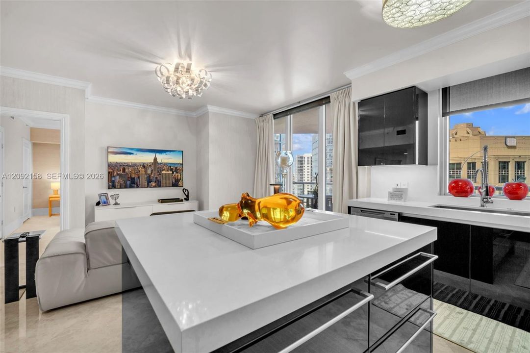 For Sale: $1,795,000 (2 beds, 2 baths, 2141 Square Feet)