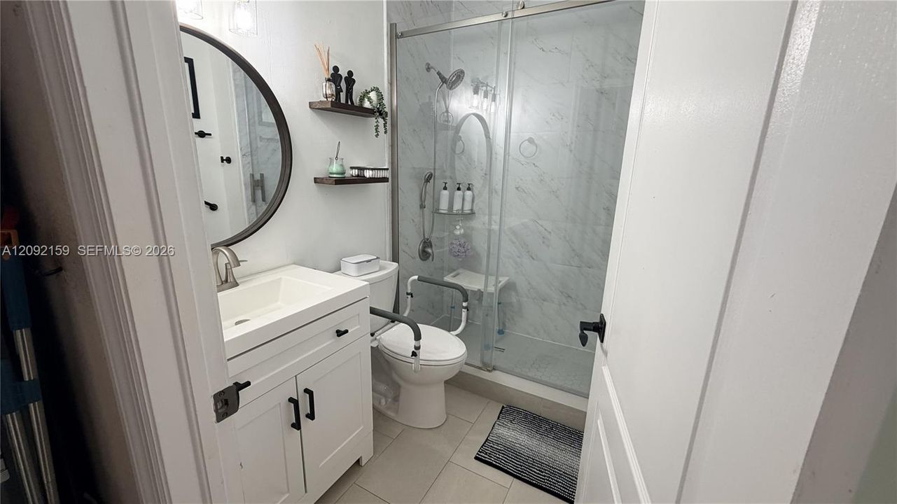 En Venta: $309,100 (4 camas, 3 baños, 1500 Pies cuadrados)