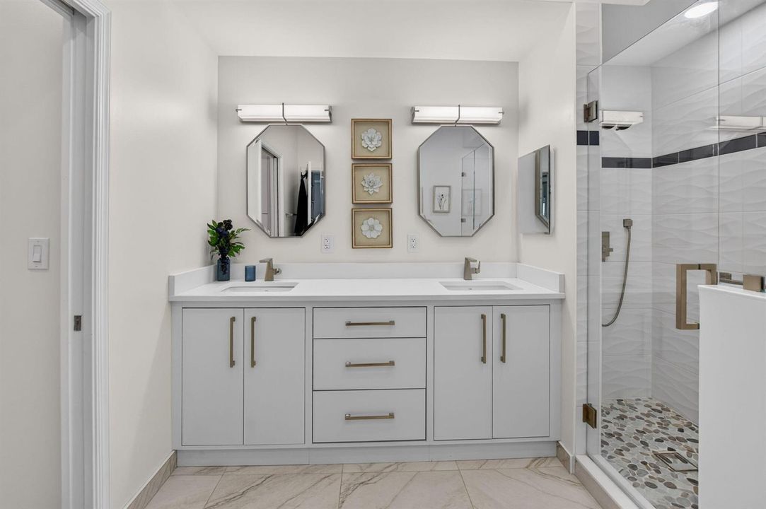 PRIMARY BATHROOM