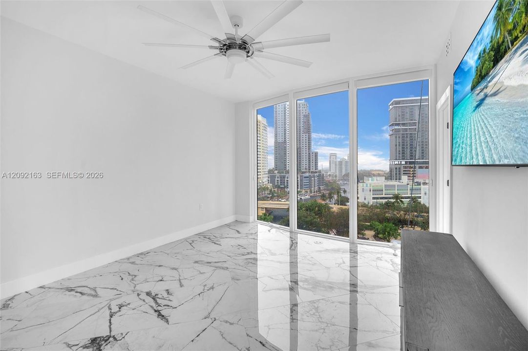 For Sale: $1,295,000 (2 beds, 2 baths, 1522 Square Feet)