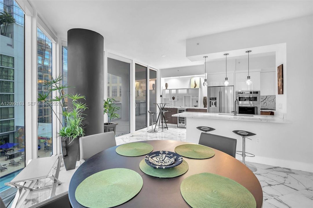 For Sale: $1,295,000 (2 beds, 2 baths, 1522 Square Feet)