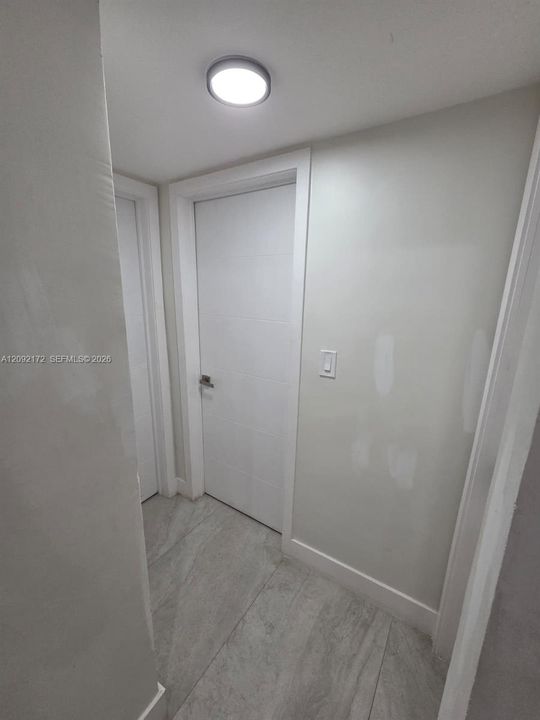 В аренду: $2,200 (2 спален, 1 ванн, 795 Квадратных фут)