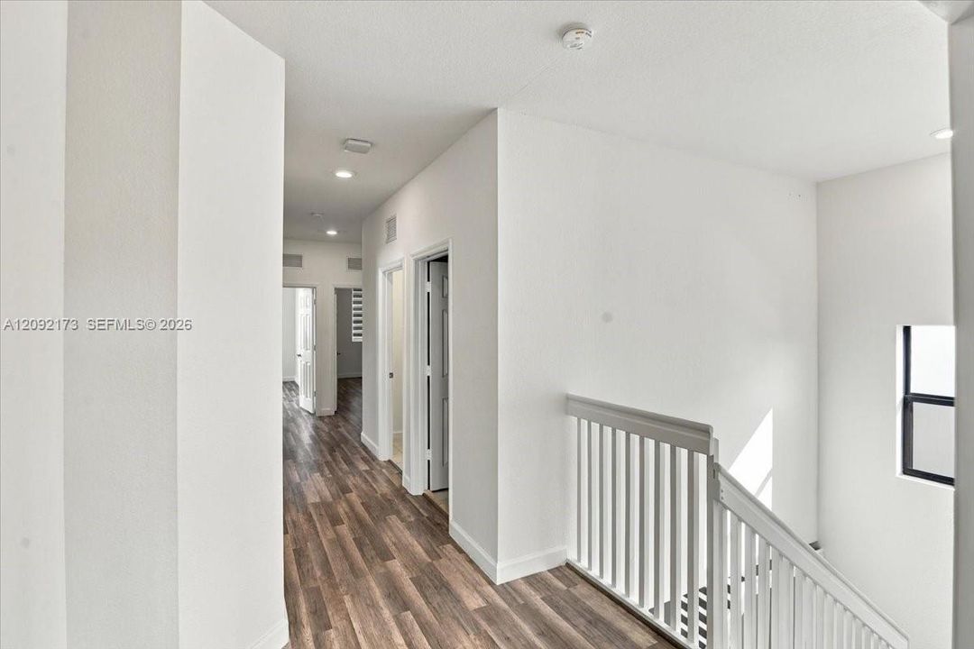 For Rent: $6,000 (5 beds, 4 baths, 2833 Square Feet)