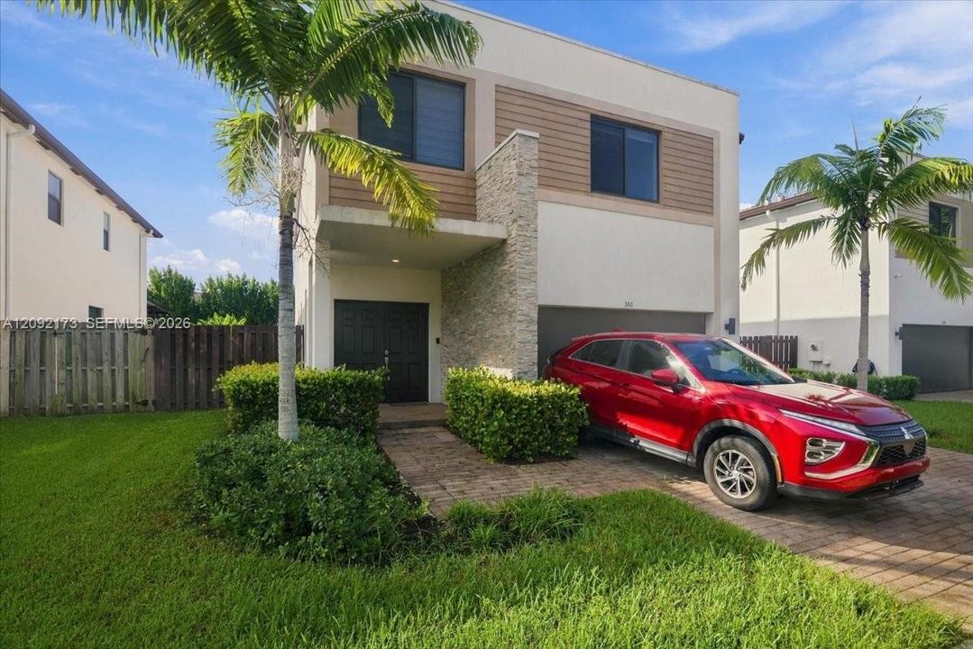 For Rent: $6,000 (5 beds, 4 baths, 2833 Square Feet)