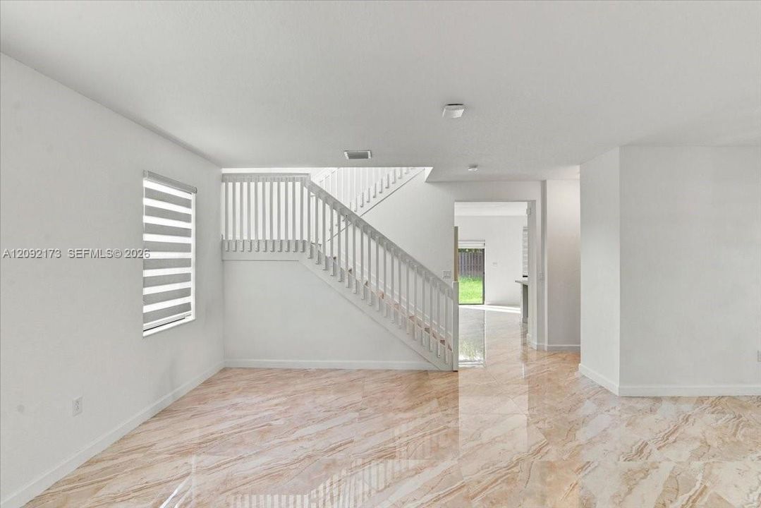 For Rent: $6,000 (5 beds, 4 baths, 2833 Square Feet)