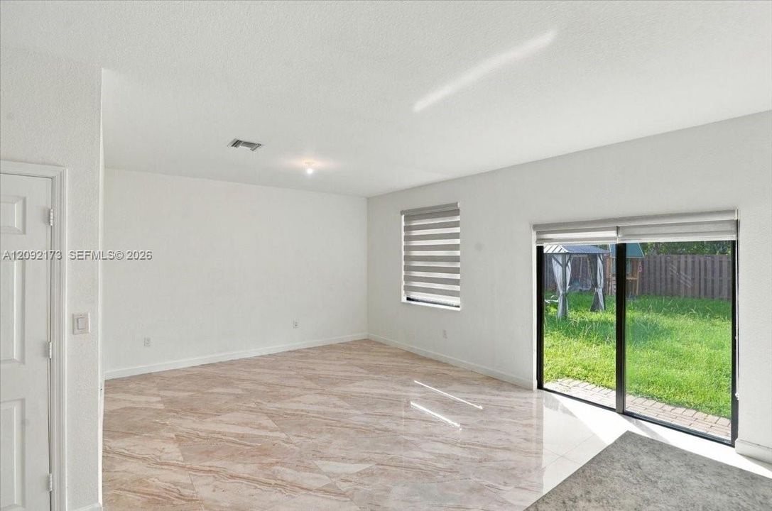 For Rent: $6,000 (5 beds, 4 baths, 2833 Square Feet)
