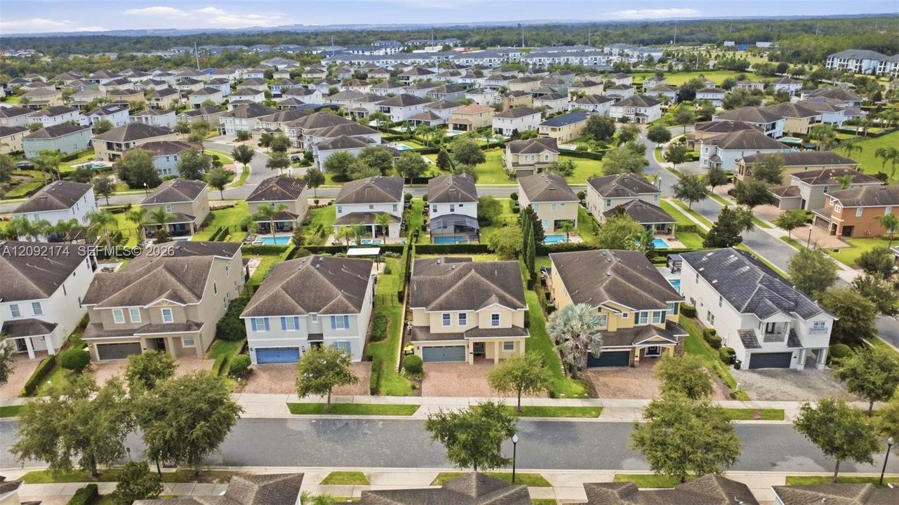 En Venta: $818,000 (8 camas, 8 baños, 4057 Pies cuadrados)