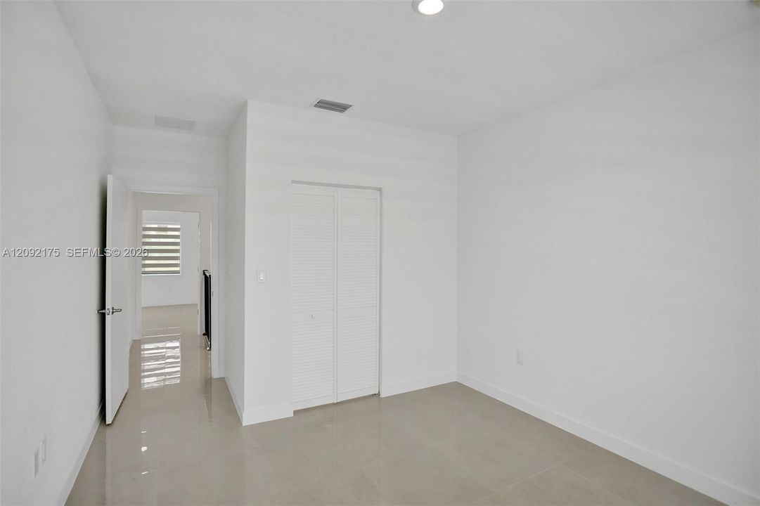 В аренду: $3,450 (5 спален, 4 ванн, 2281 Квадратных фут)