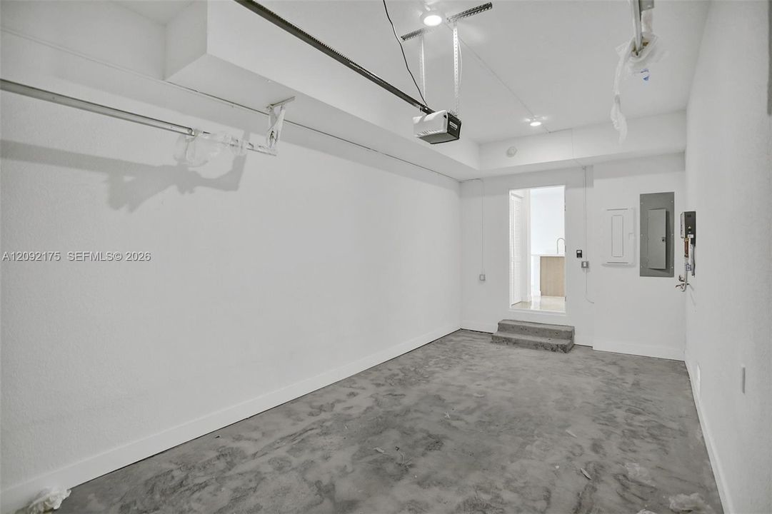 В аренду: $3,450 (5 спален, 4 ванн, 2281 Квадратных фут)