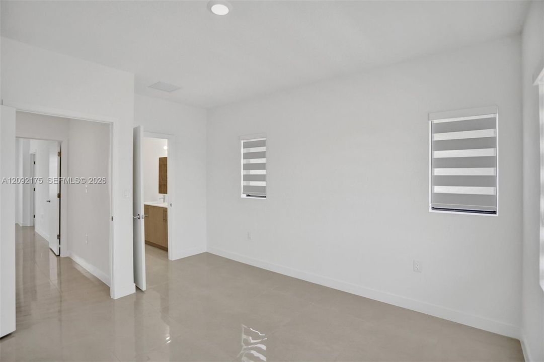 В аренду: $3,450 (5 спален, 4 ванн, 2281 Квадратных фут)