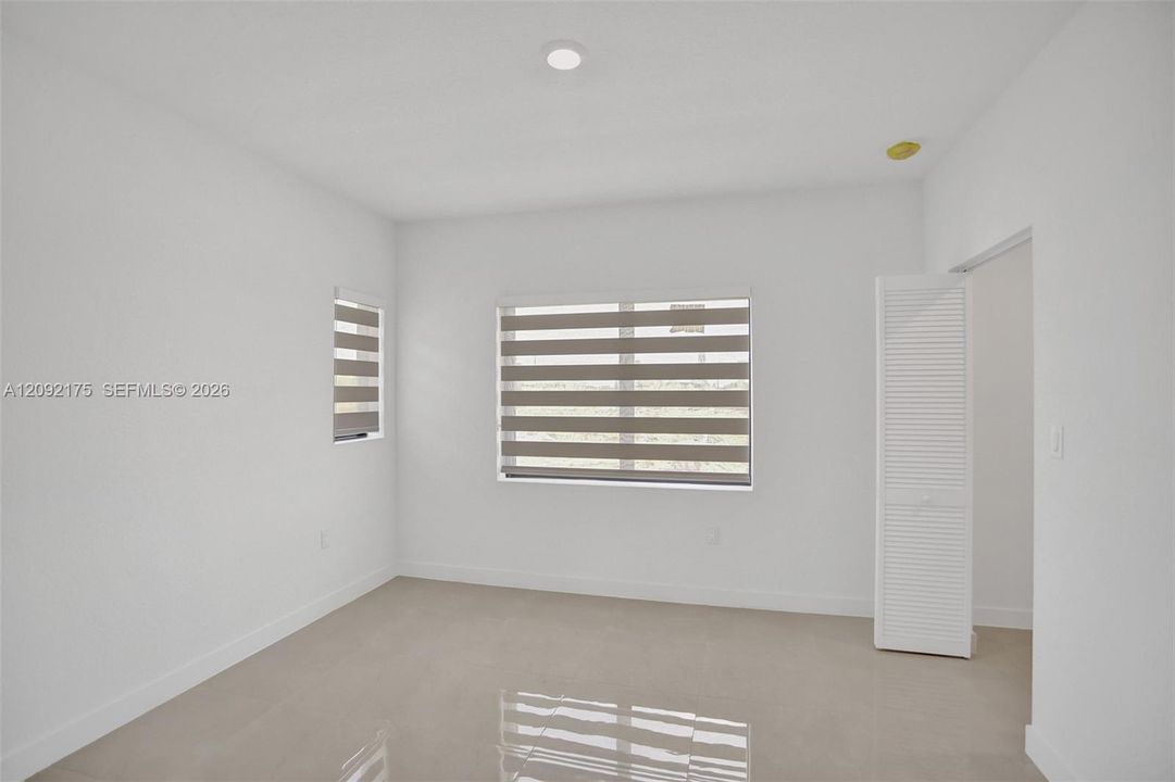 В аренду: $3,450 (5 спален, 4 ванн, 2281 Квадратных фут)