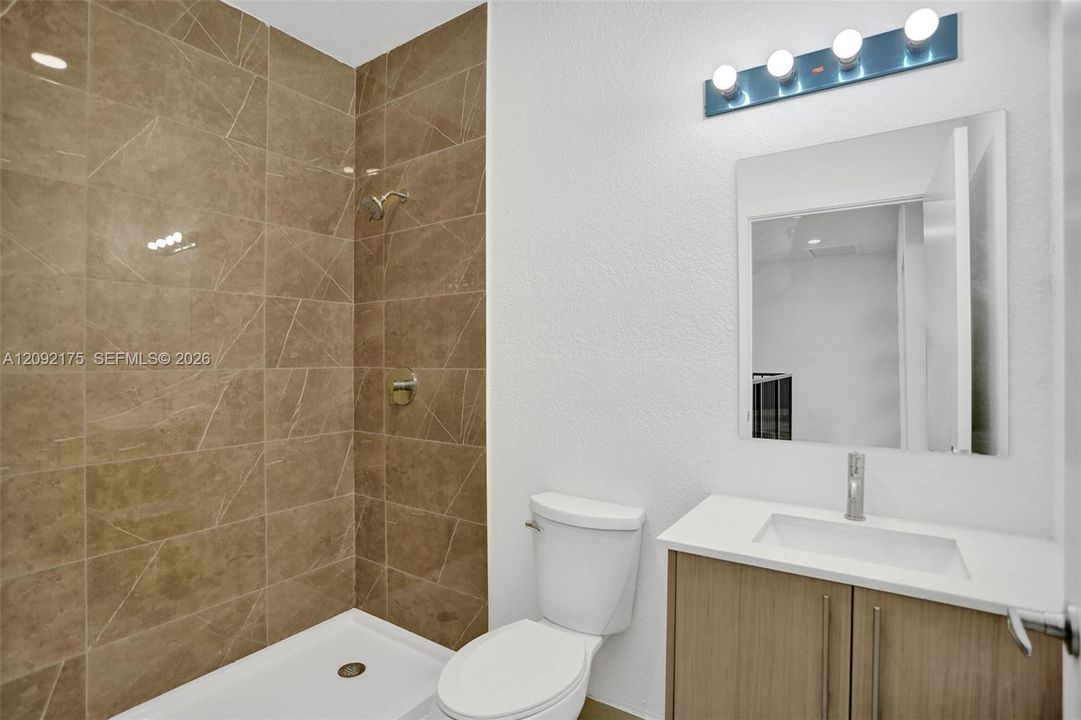 В аренду: $3,450 (5 спален, 4 ванн, 2281 Квадратных фут)